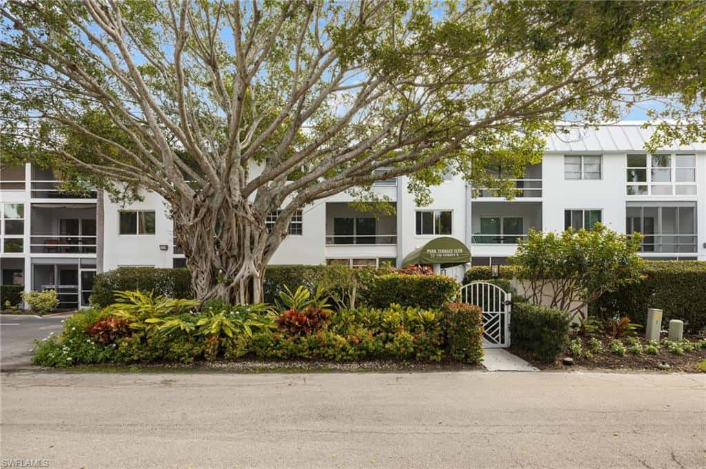 72 7th St #206, Naples, photo 25