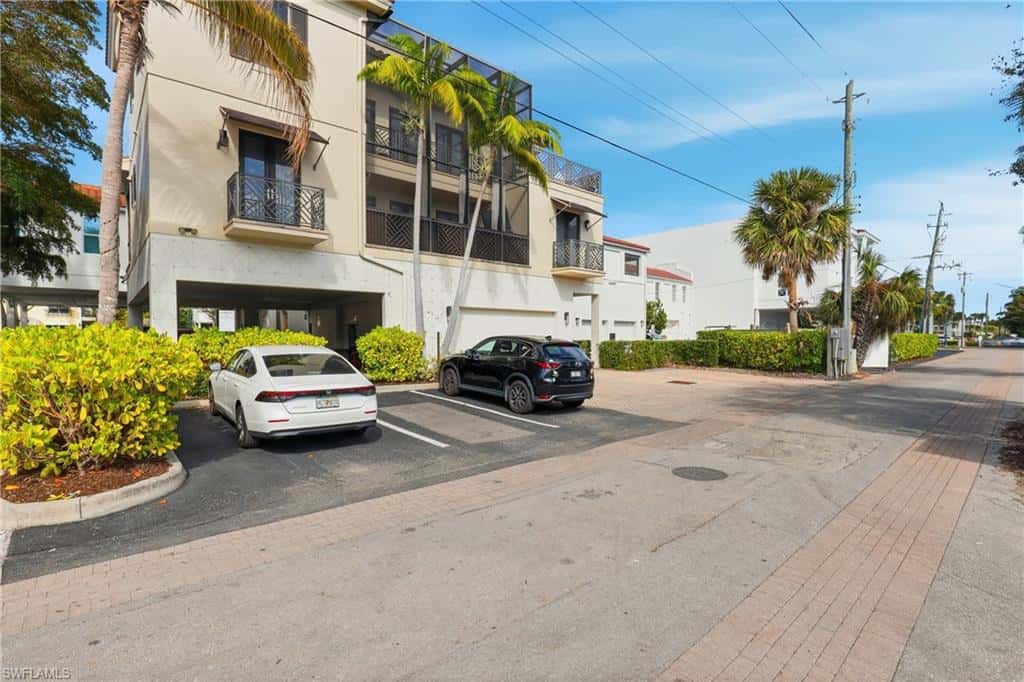 340 12th Ave #6, Naples, photo 4