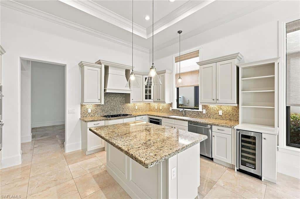 2277 Residence Cir, Naples, photo 32