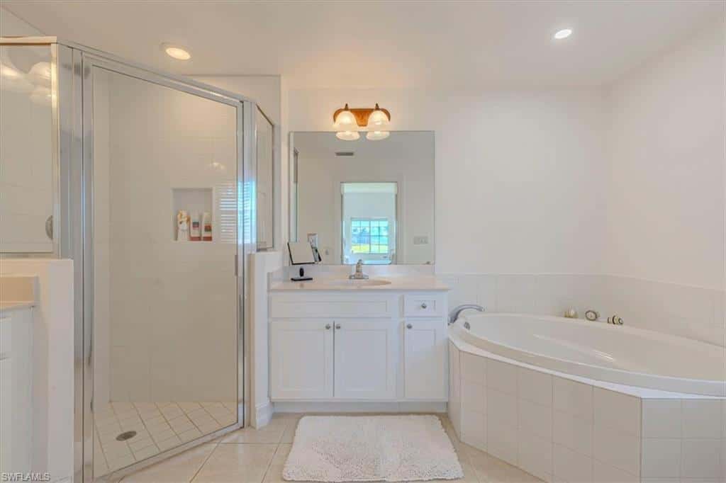 9195 Michael Cir #1303, Naples, photo 16
