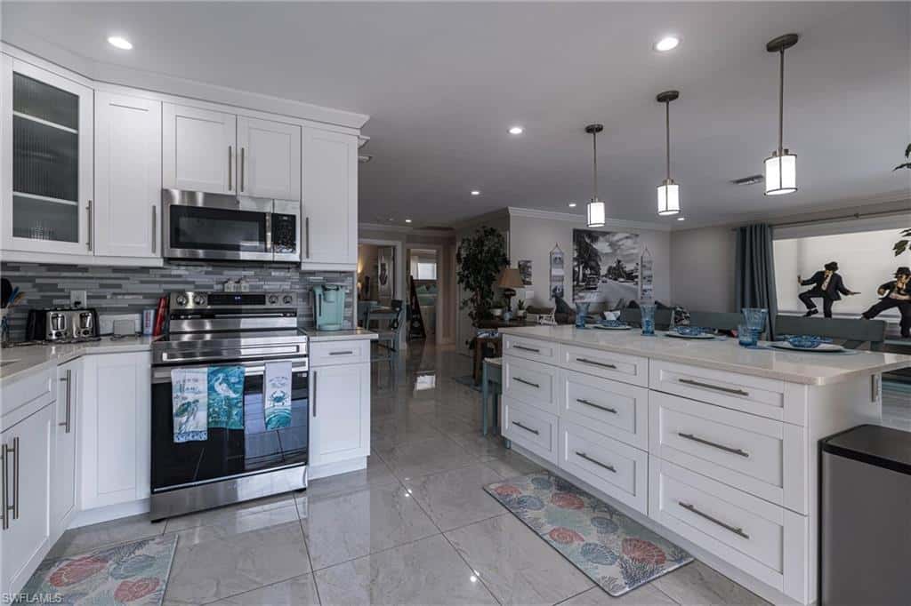 164 Trinidad St, Naples, photo 32