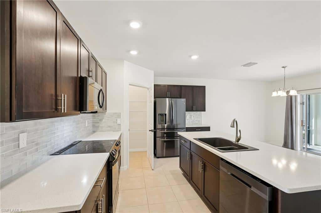 2188 Pigeon Plum Way, North Fort Myers, photo 6