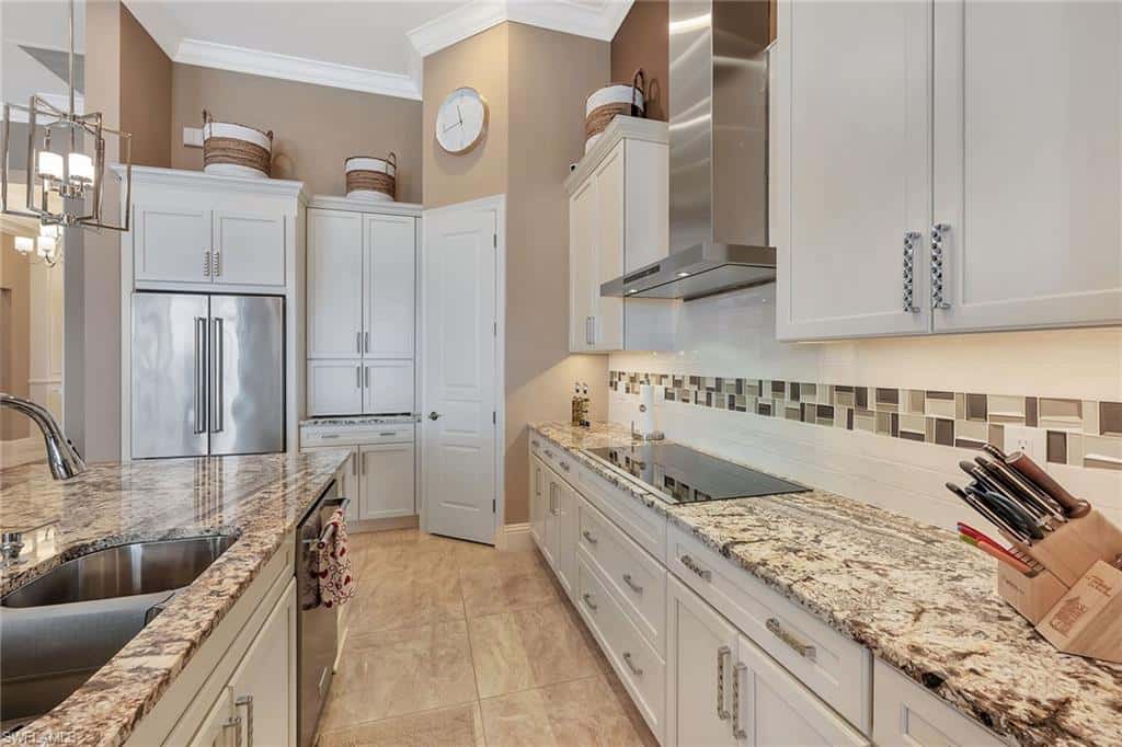 9087 Breakwater Dr, Naples, photo 16