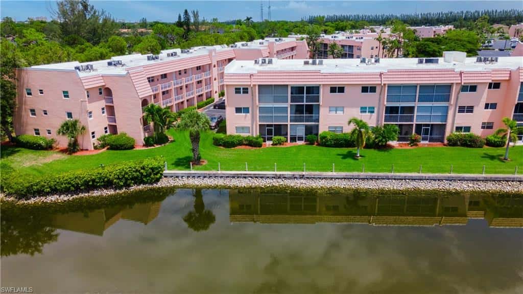 190 Turtle Lake Ct #311, Naples, photo 42