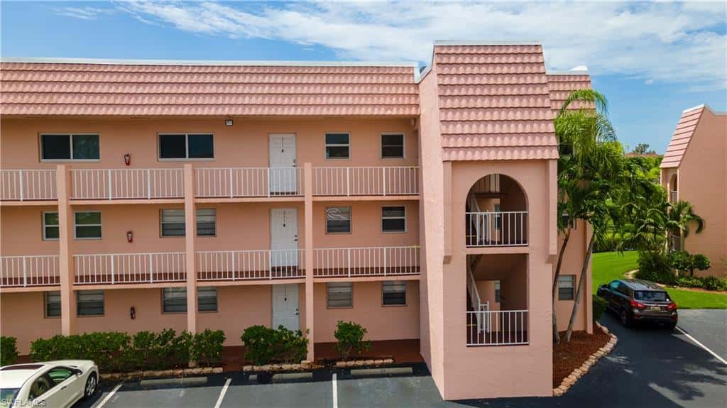 190 Turtle Lake Ct #311, Naples, photo 43