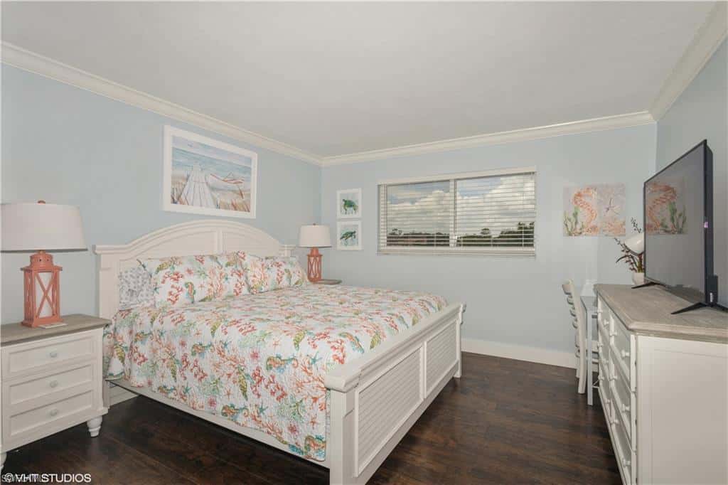 190 Turtle Lake Ct #311, Naples, photo 22