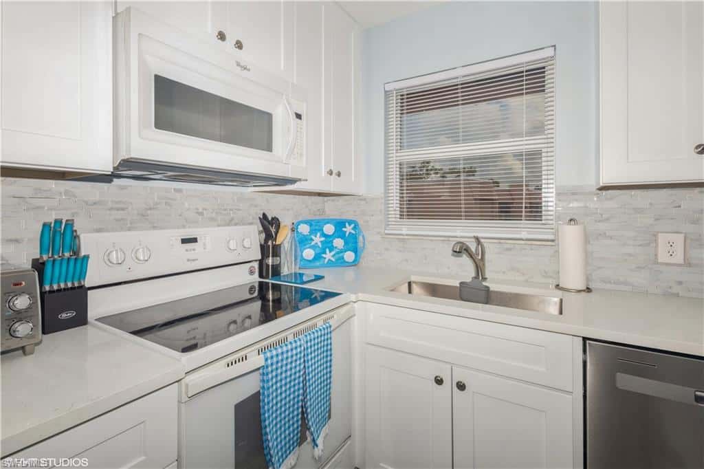 190 Turtle Lake Ct #311, Naples, photo 14