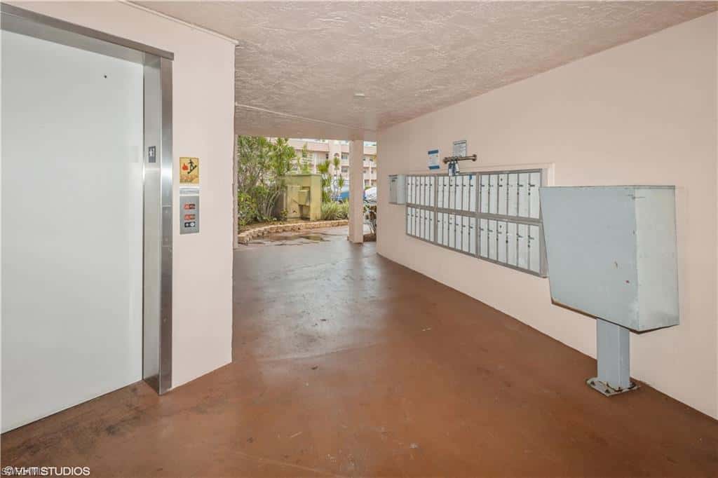 190 Turtle Lake Ct #311, Naples, photo 37