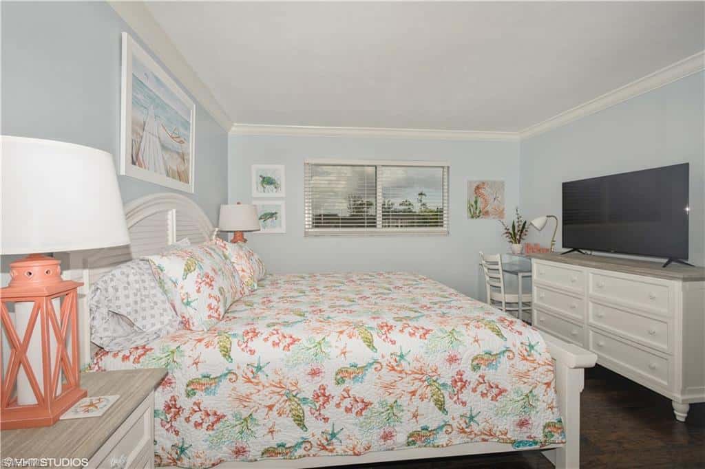 190 Turtle Lake Ct #311, Naples, photo 21
