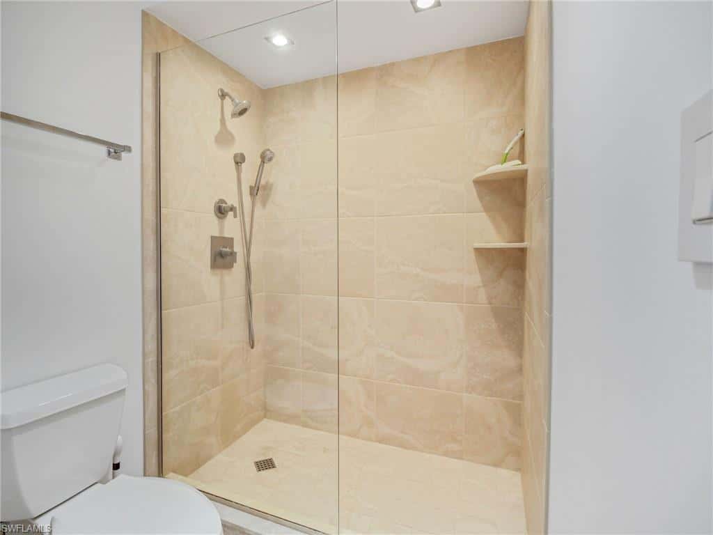 9415 Gulf Shore Dr #102, Naples, photo 17