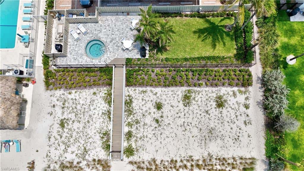 9415 Gulf Shore Dr #102, Naples, photo 38