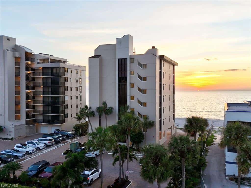 9415 Gulf Shore Dr #102, Naples, photo 31