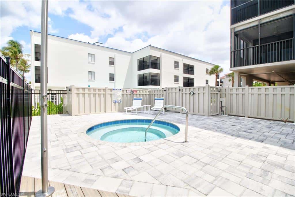 9415 Gulf Shore Dr #102, Naples, photo 39