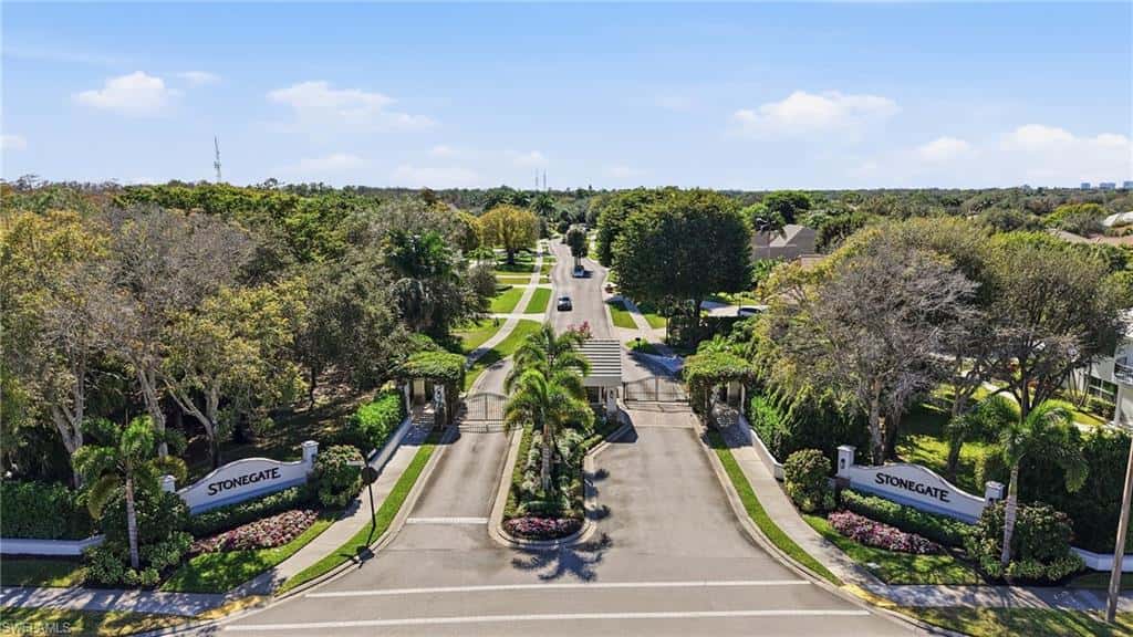 7395 Stonegate Dr, Naples, photo 6