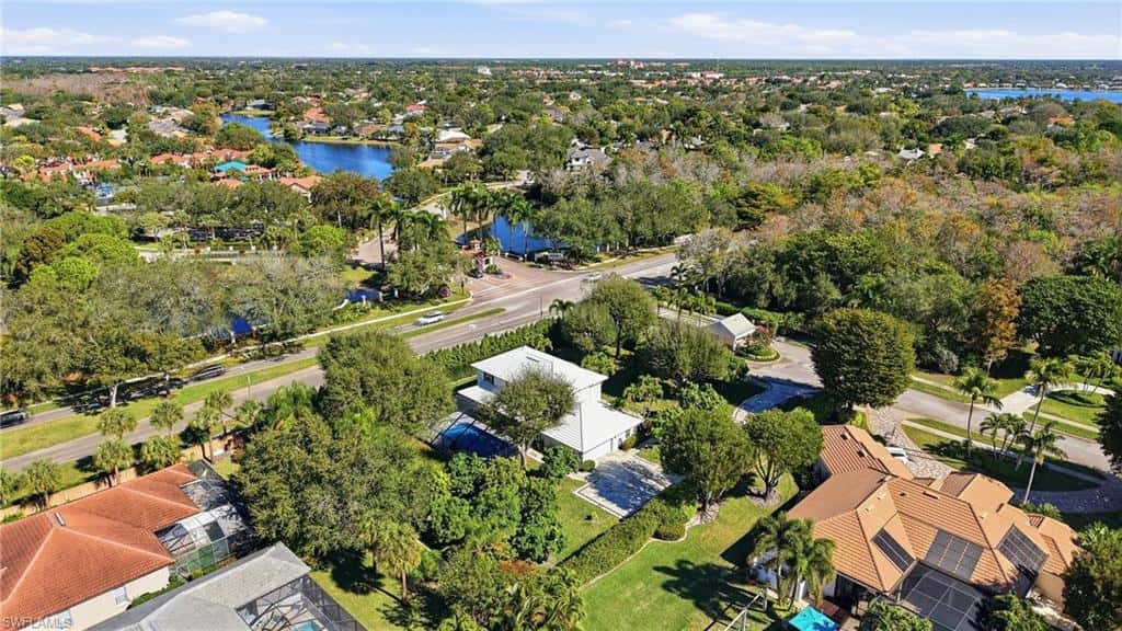7395 Stonegate Dr, Naples, photo 46