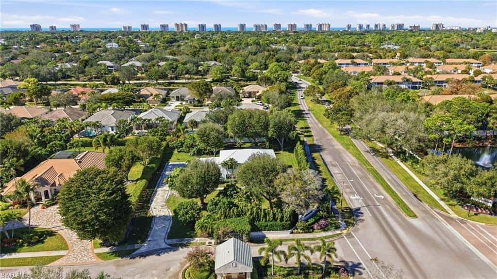 7395 Stonegate Dr, Naples, photo 45