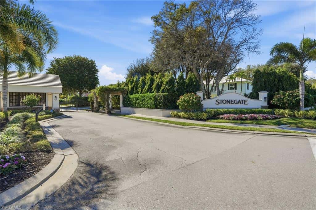7395 Stonegate Dr, Naples, photo 4