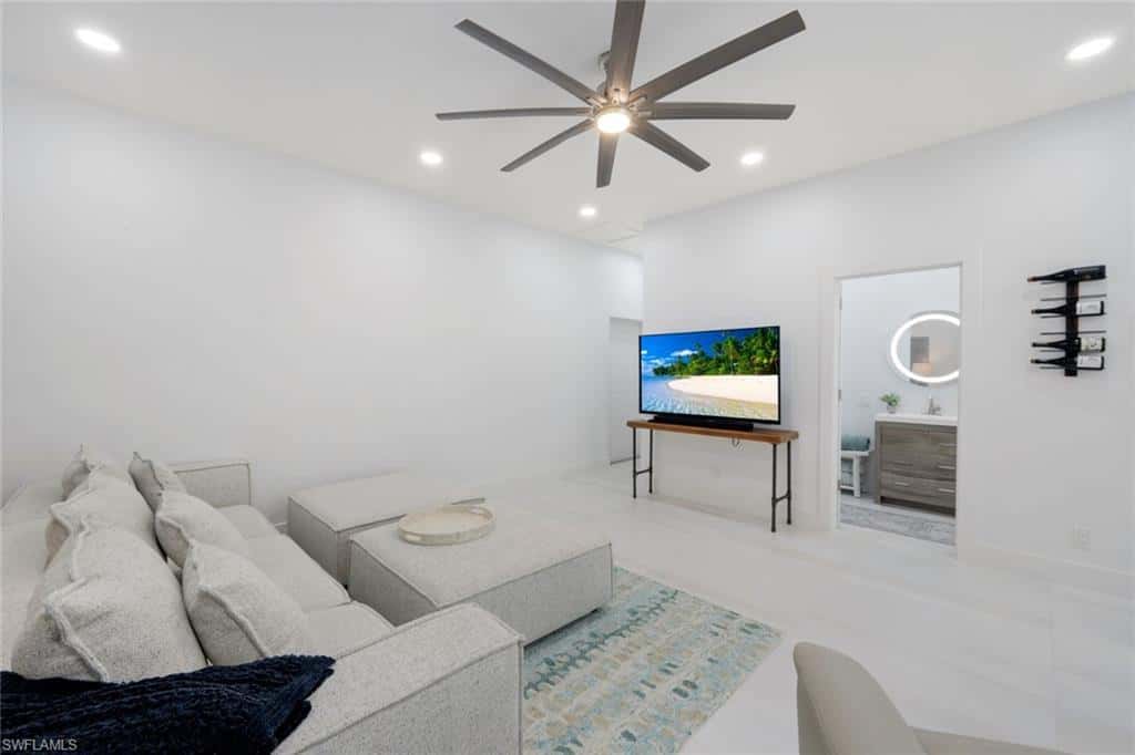 2943 Valencia Way, Fort Myers, photo 30