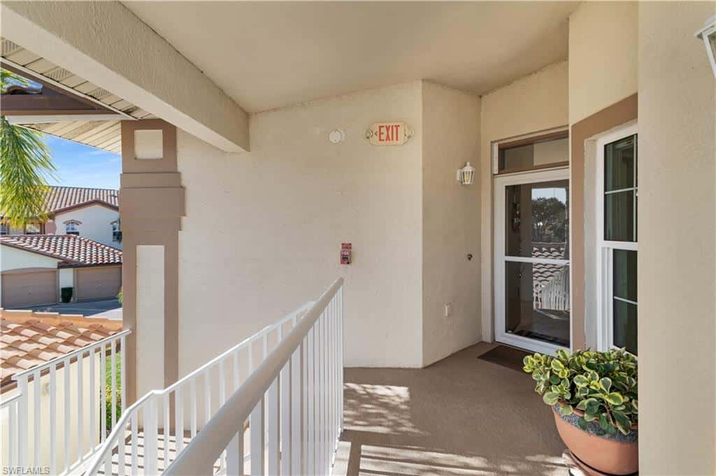 162 Newport Dr #1207, Naples, photo 4