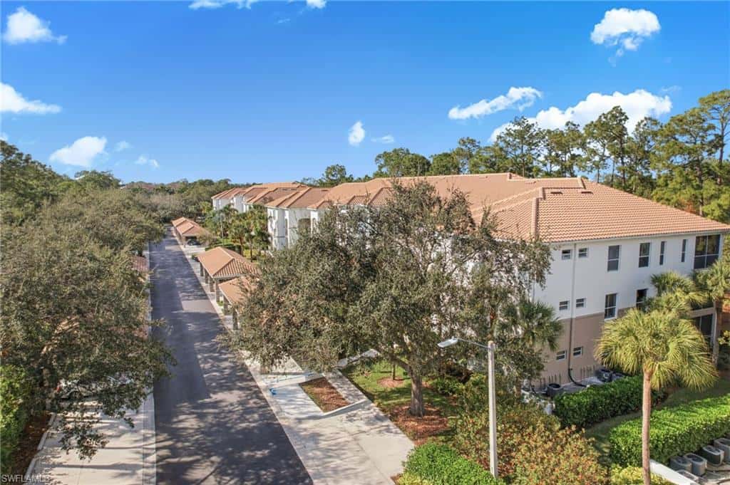 8231 Parkstone Pl #105, Naples, photo 35