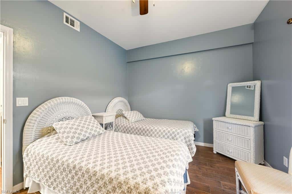 230 Newport Dr #602, Naples, photo 24