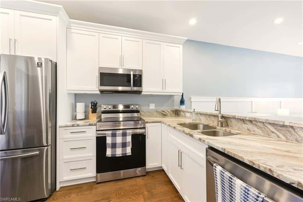 230 Newport Dr #602, Naples, photo 4