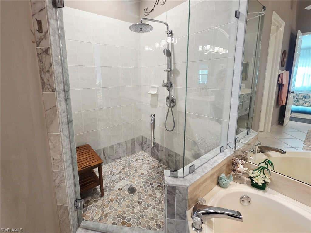 6775 Huntington Lakes Cir #202, Naples, photo 13