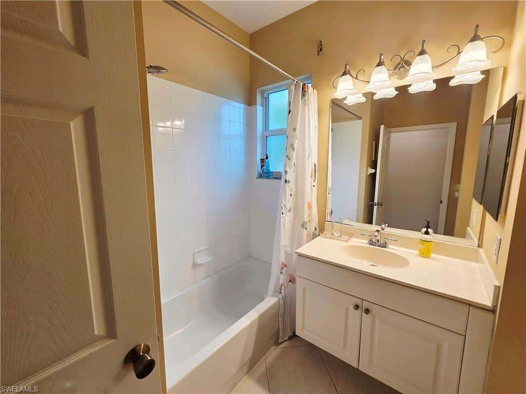 6775 Huntington Lakes Cir #202, Naples, photo 29