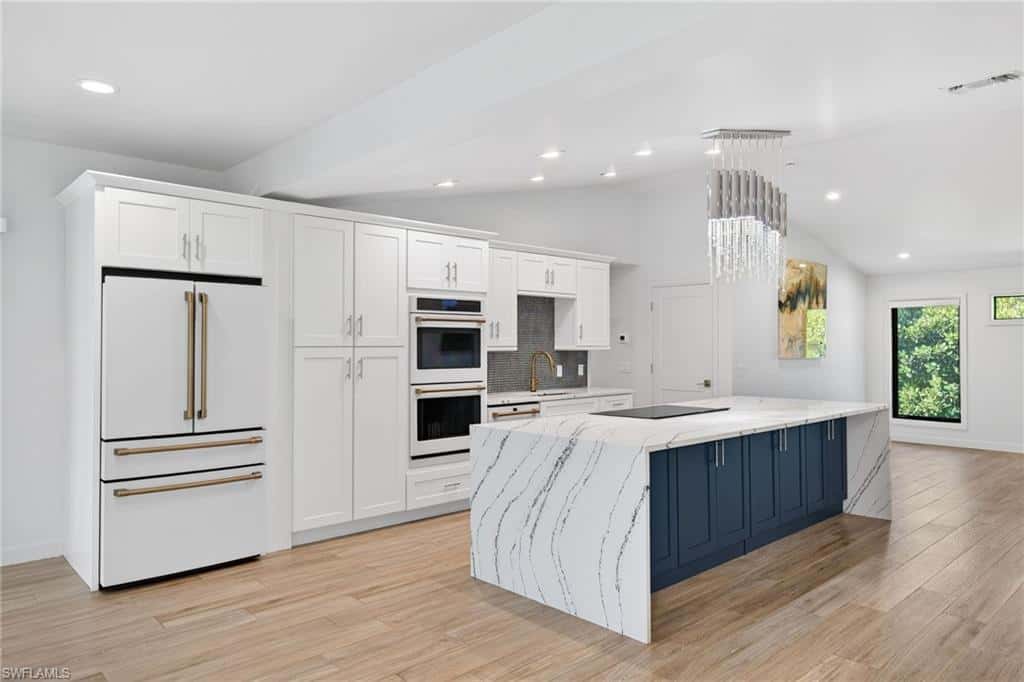 1211 Periwinkle Way, Sanibel, photo 16