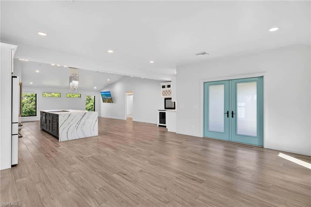 1211 Periwinkle Way, Sanibel, photo 12