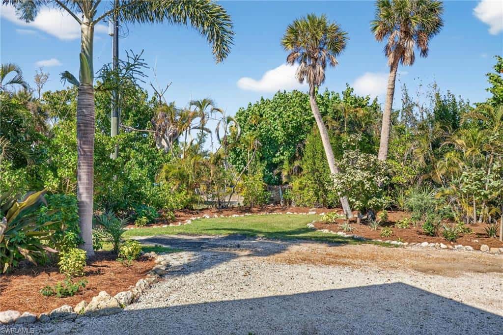 1211 Periwinkle Way, Sanibel, photo 39