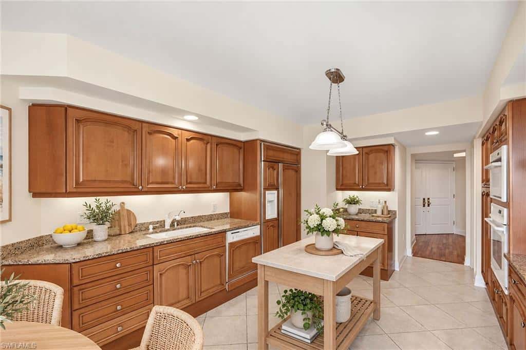 6597 Nicholas Blvd #405, Naples, photo 10
