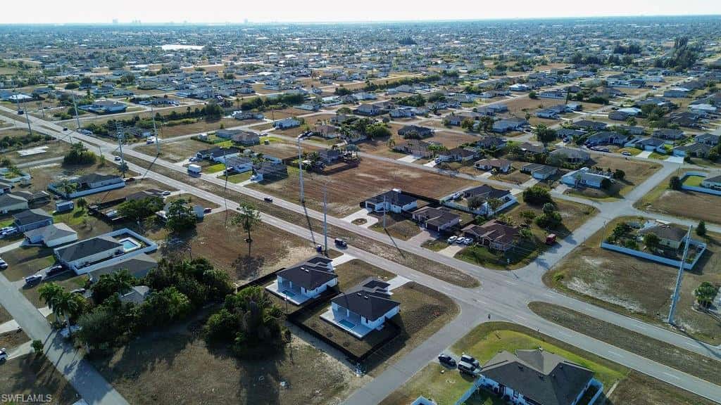 405 Kismet Pkwy, Cape Coral, photo 6