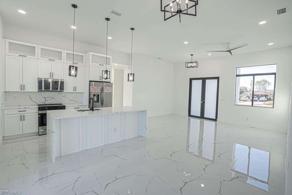 405 Kismet Pkwy, Cape Coral, photo 13