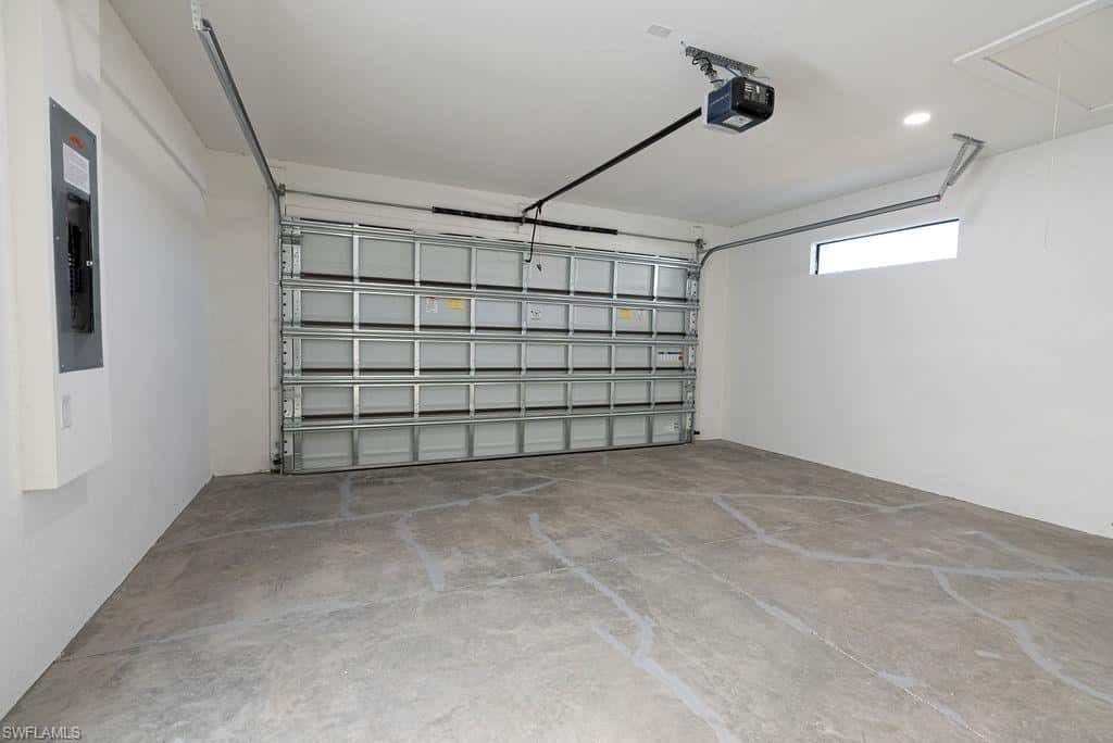 405 Kismet Pkwy, Cape Coral, photo 48