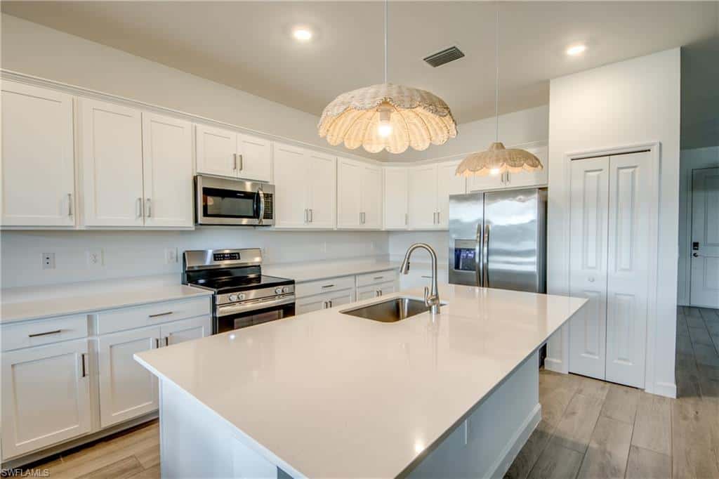 14175 Winding Cedar Way, Fort Myers, photo 15