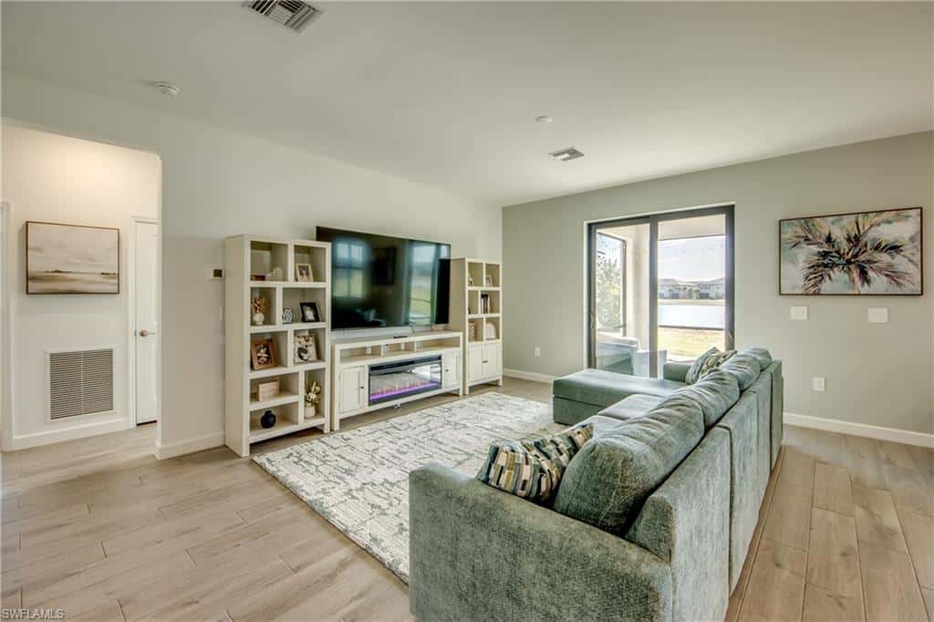 14175 Winding Cedar Way, Fort Myers, photo 8