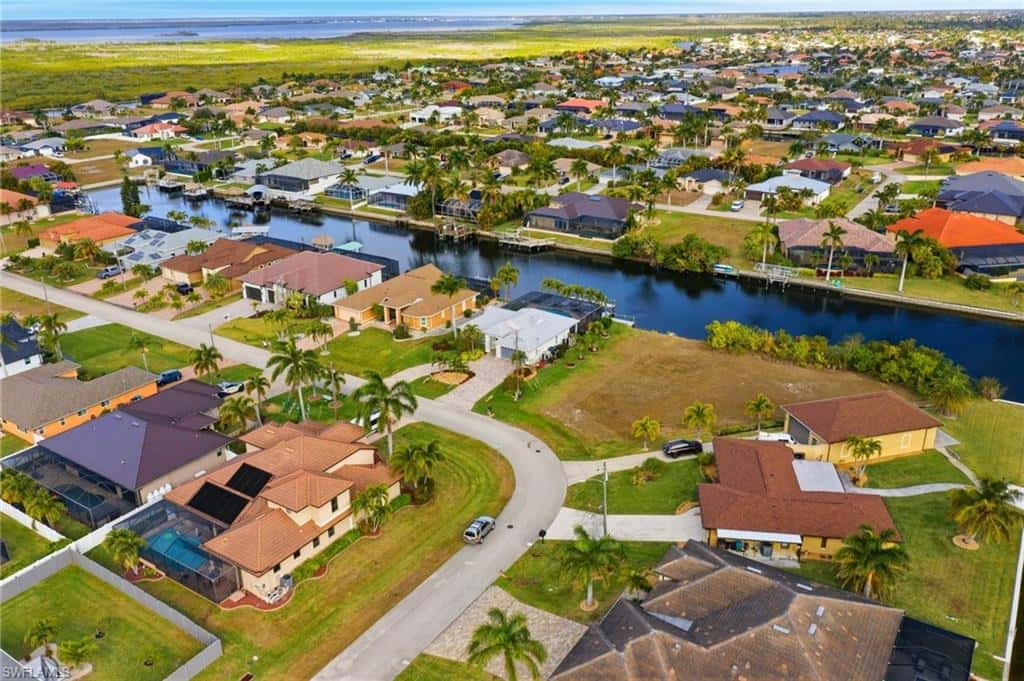 2803 34th Ter, Cape Coral, photo 43