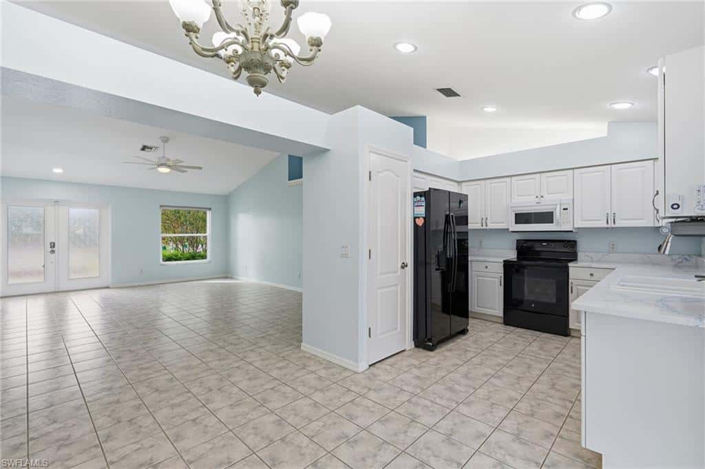 2803 34th Ter, Cape Coral, photo 9