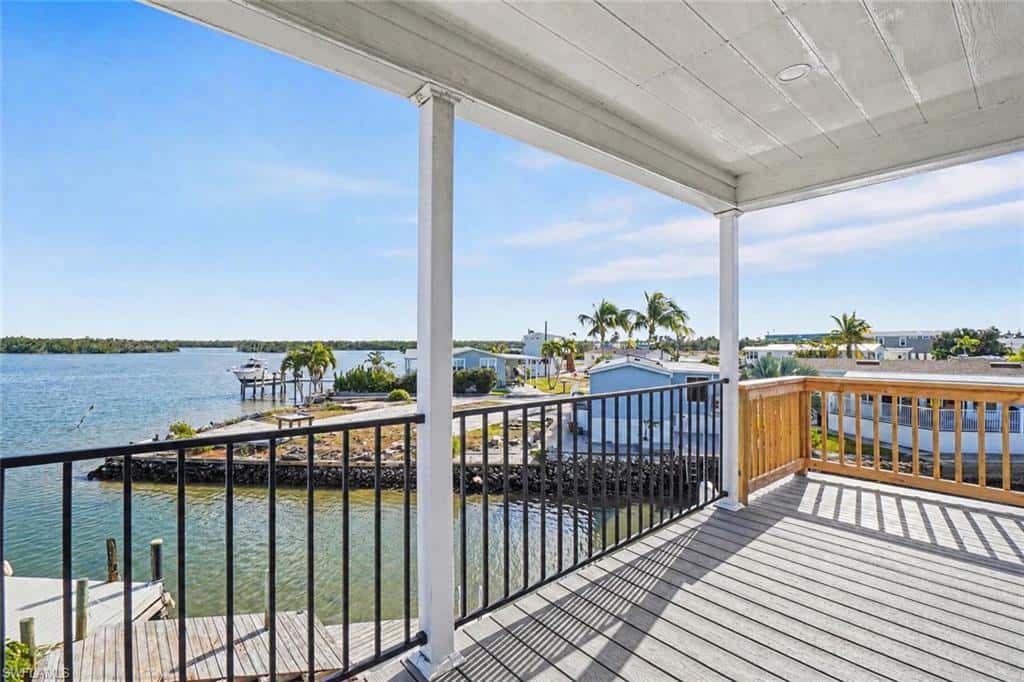 69 Emily Ln, Fort Myers Beach, photo 6