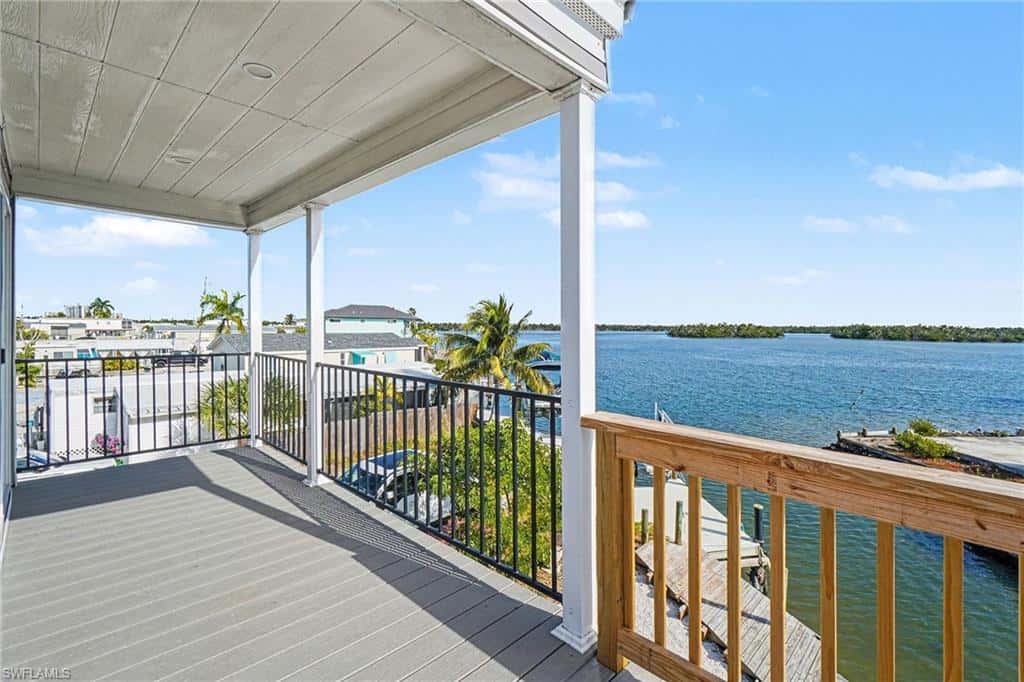 69 Emily Ln, Fort Myers Beach, photo 5