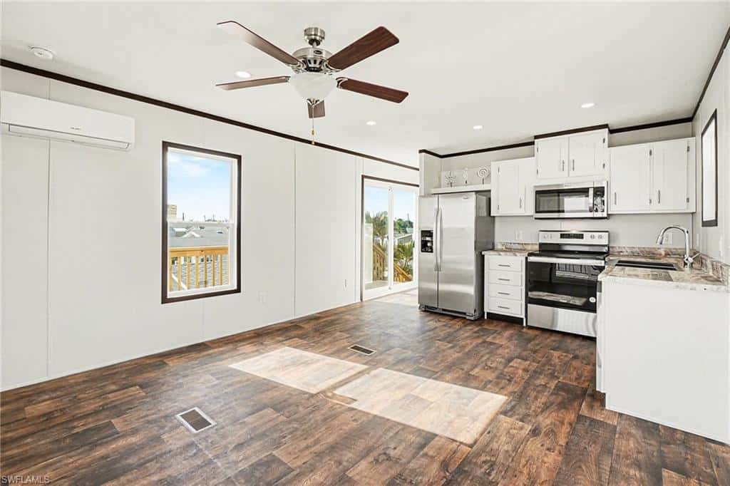 69 Emily Ln, Fort Myers Beach, photo 15
