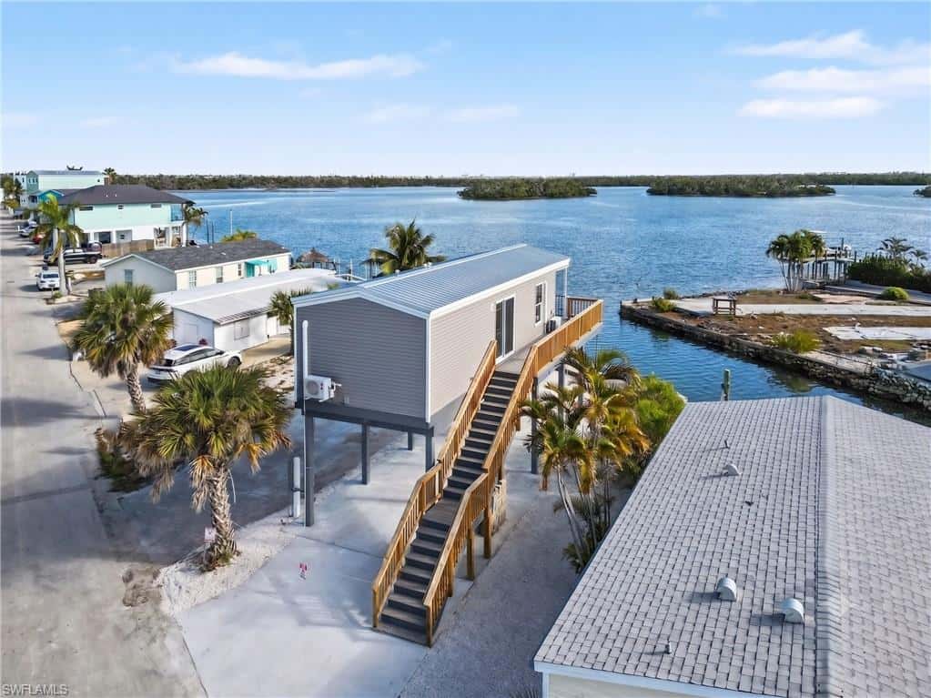 69 Emily Ln, Fort Myers Beach, photo 8