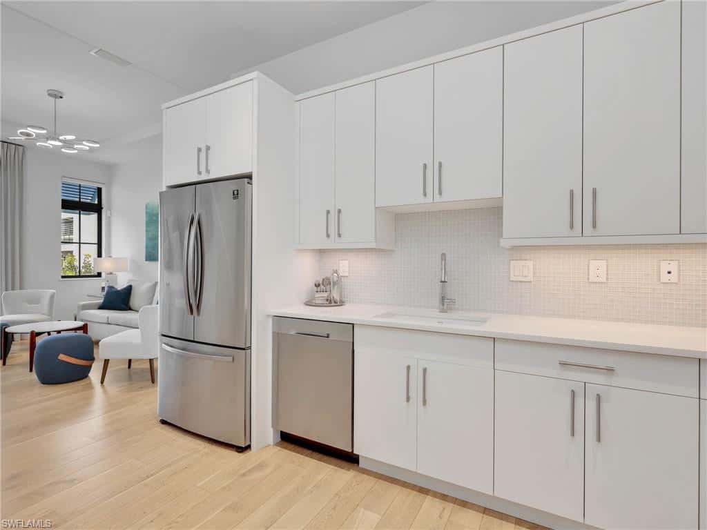 101 8th St #201, Naples, photo 12
