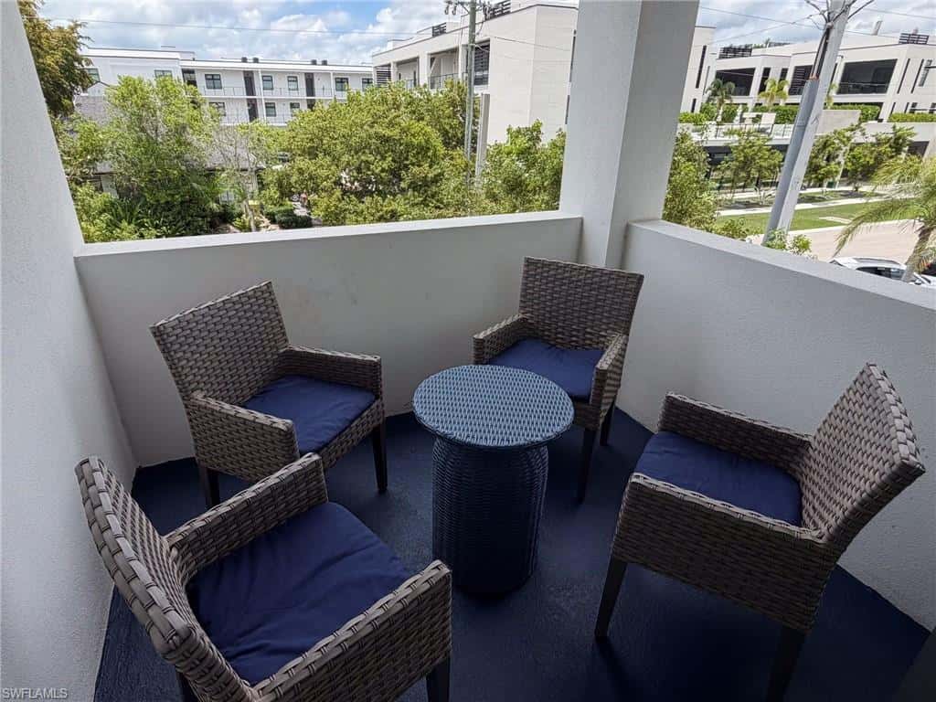 101 8th St #201, Naples, photo 9