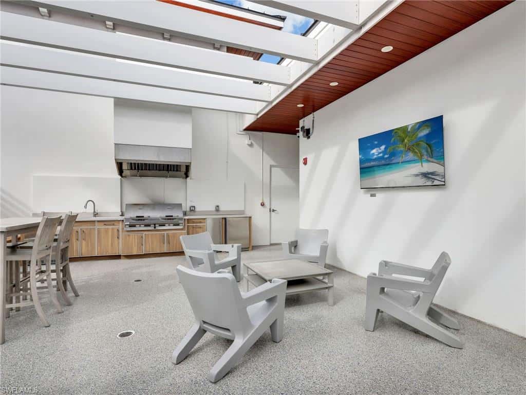 101 8th St #201, Naples, photo 24