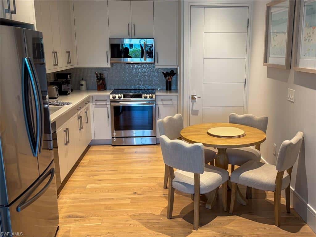 101 8th St #201, Naples, photo 10