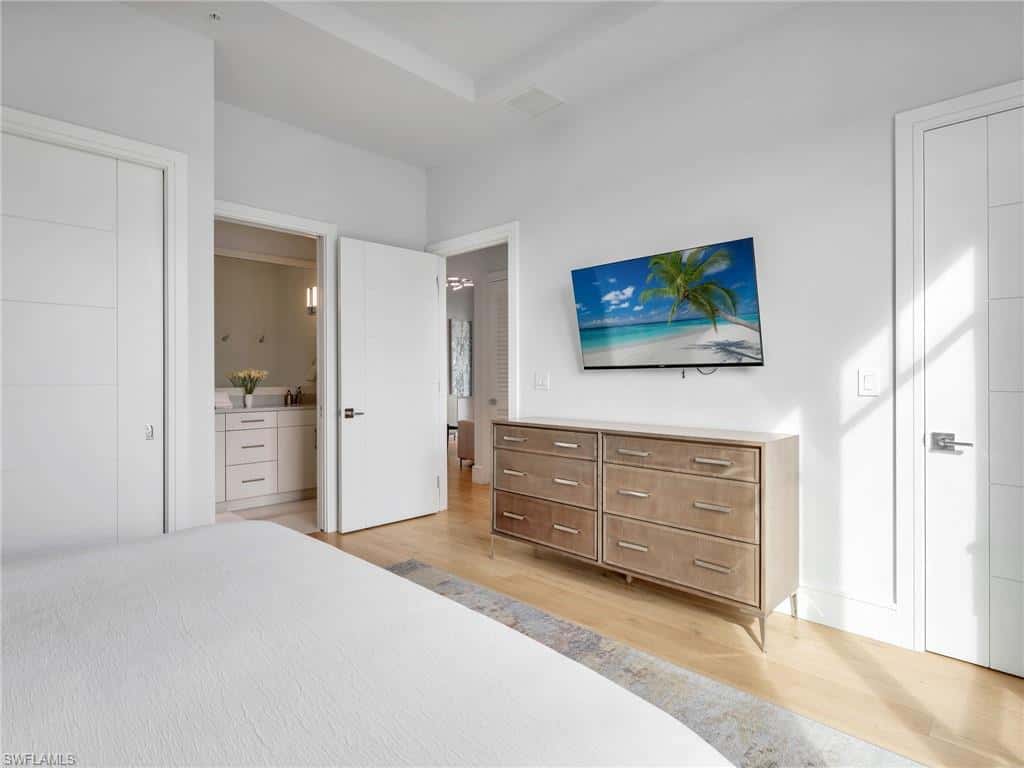 101 8th St #201, Naples, photo 14