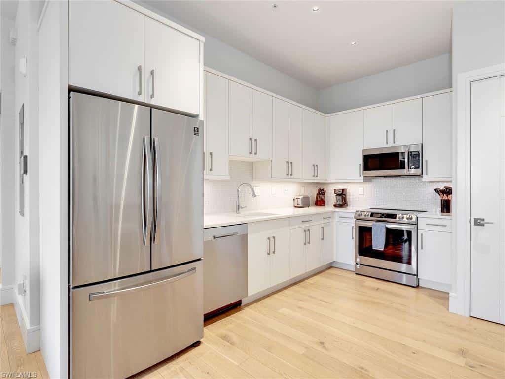 101 8th St #201, Naples, photo 11
