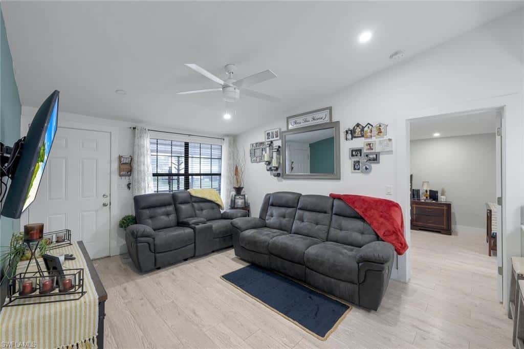 5229 Treetops Dr #i, Naples, photo 5